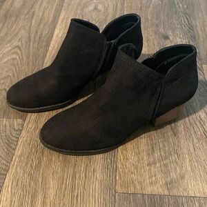 Lifestride- Black Women’s Booties, Size 9M